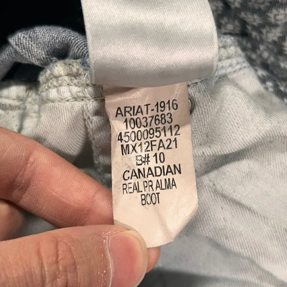 Ariat REAL Perfect Rise Alma Boot Cut Jeans Womens 29s Canadian Western Stretch